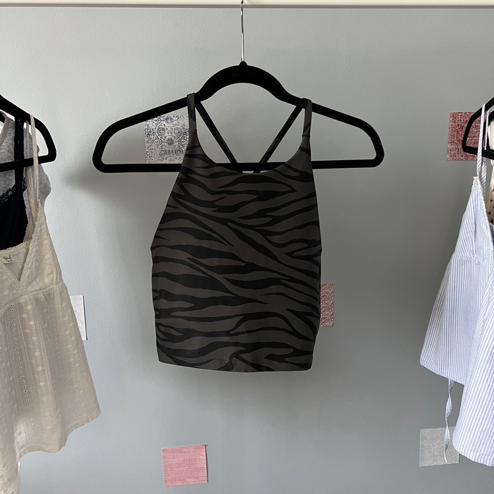 Black zebra print cropped athletic tank